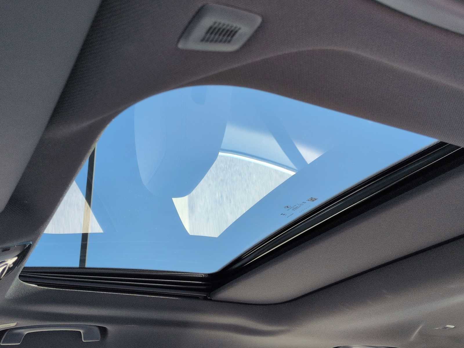 Used 2025 BMW i5 xDrive40 w/ Premium Package image 20