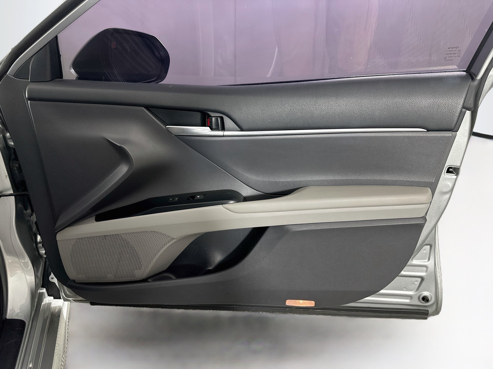 Used 2019 Toyota Camry SE w/ Audio Package FWD image 31