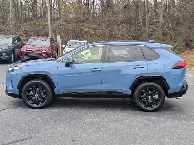 Used 2023 Toyota RAV4 SE image 4