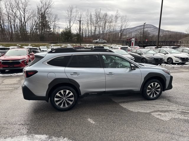 Used 2023 Subaru Outback Limited AWD/4WD image 16