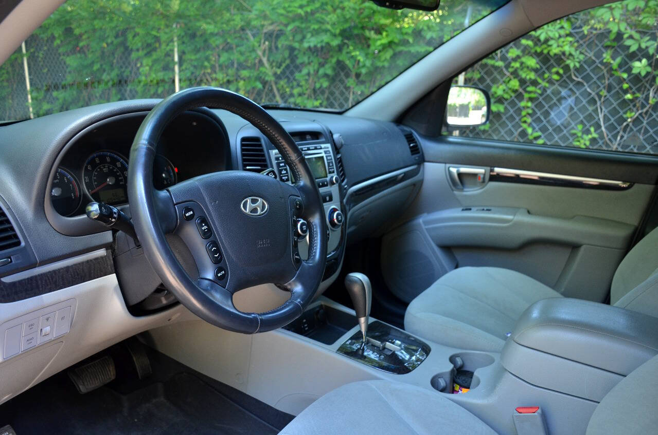 Used 2009 Hyundai Santa Fe SE AWD/4WD image 14