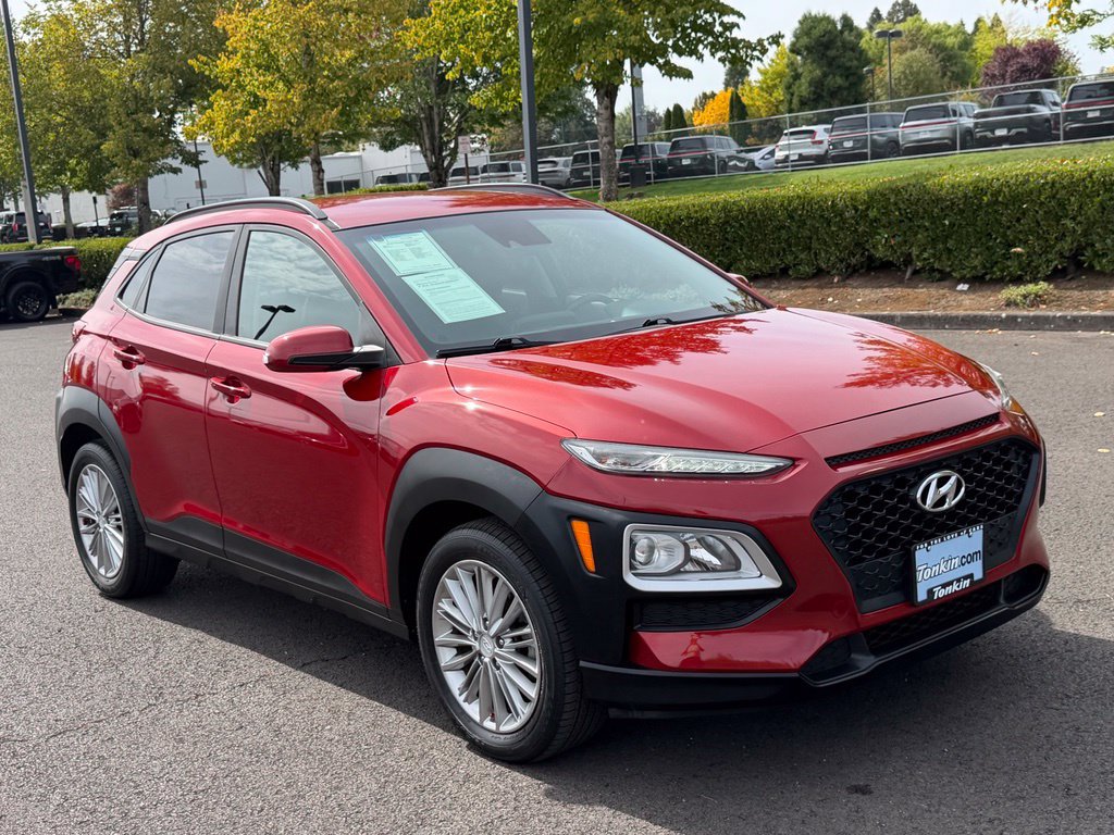 Used 2020 Hyundai Kona SEL w/ Cargo Package FWD image 2