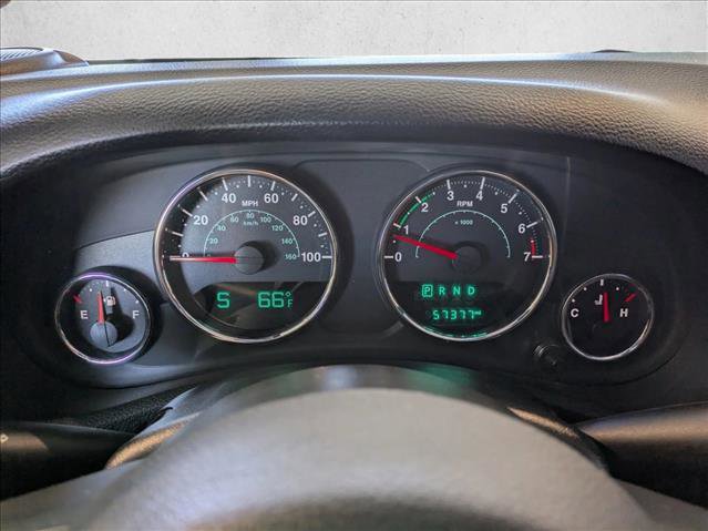 Used 2018 Jeep Wrangler Sahara w/ Connectivity Group AWD/4WD image 11