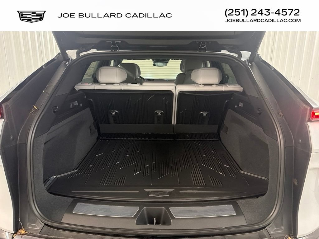 New 2027 Cadillac Optiq Luxury AWD/4WD image 19