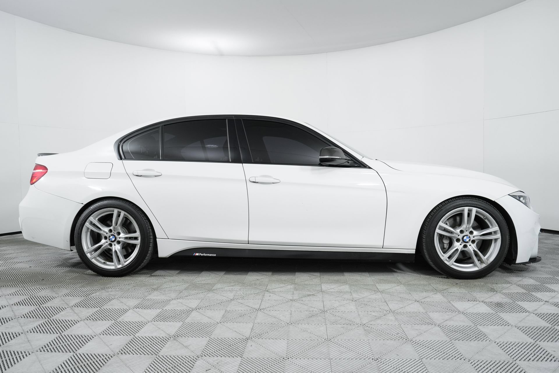 Used 2015 BMW 328i xDrive Sedan image 8