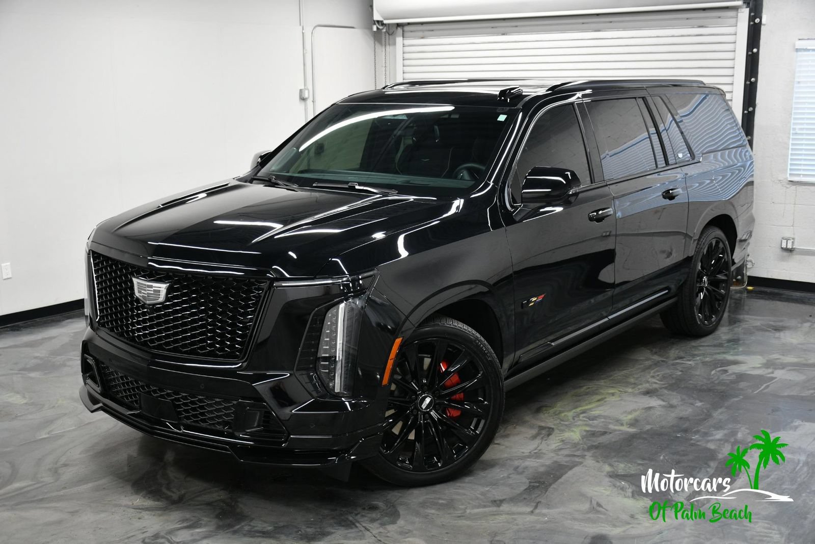 Used 2026 Cadillac Escalade ESV V w/ LPO, ONYX Package AWD/4WD image 2