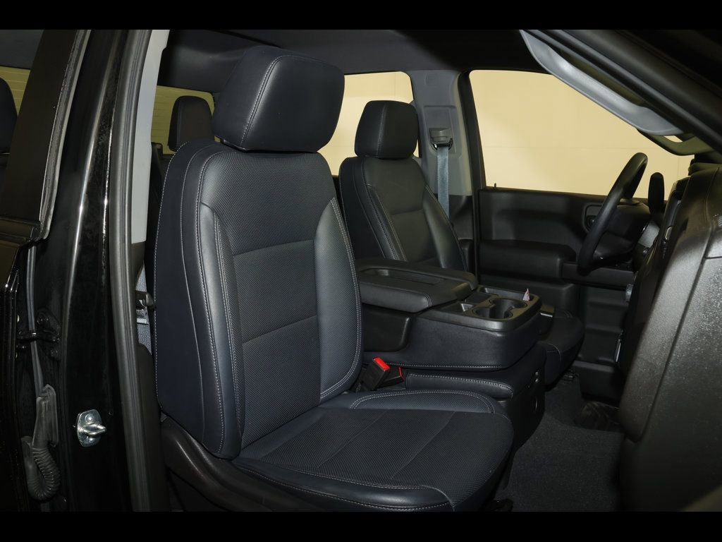 Used 2023 Chevrolet Silverado 1500 Custom w/ 2.7L Blackout Package AWD/4WD image 16