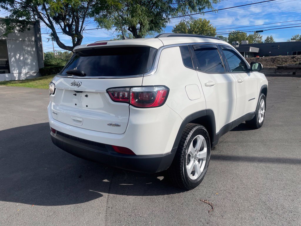 Used 2018 Jeep Compass Latitude w/ Popular Equipment Group AWD/4WD image 5