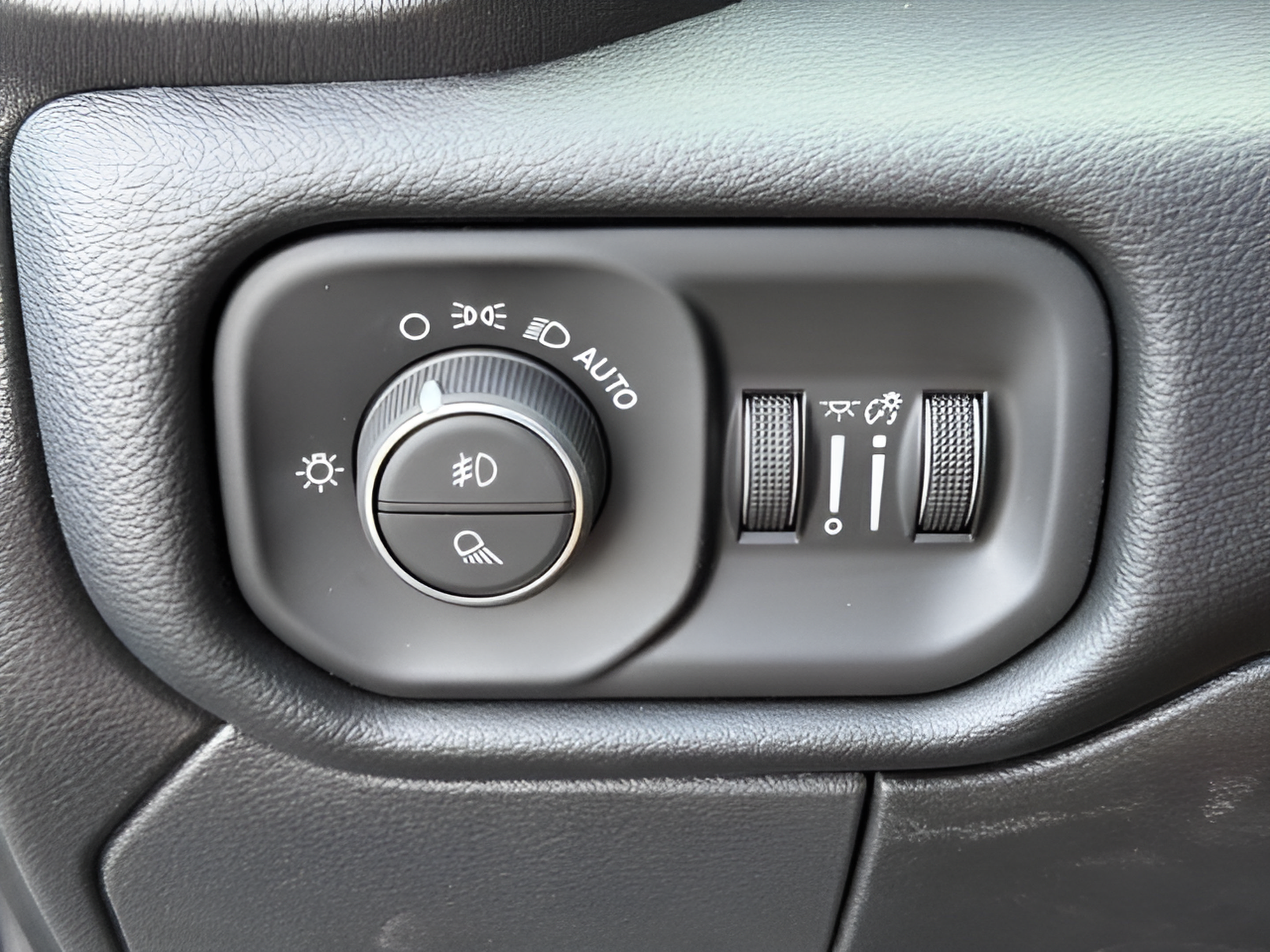 New 2026 RAM 3500 Laramie w/ Night Edition AWD/4WD image 27