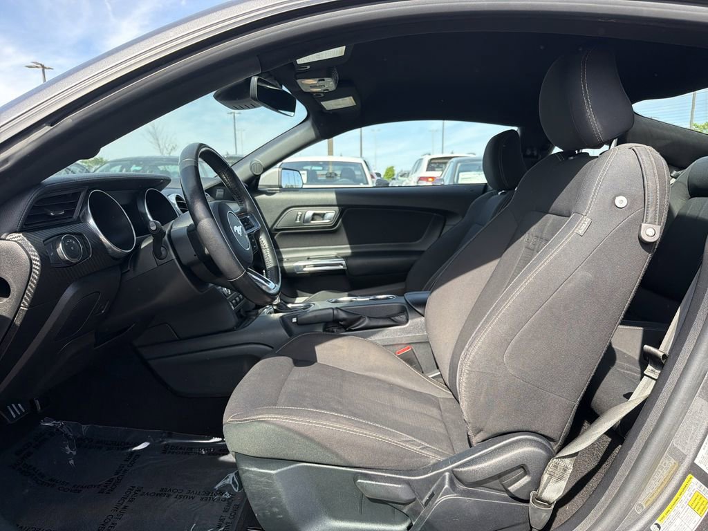 Used 2021 Ford Mustang Coupe image 11