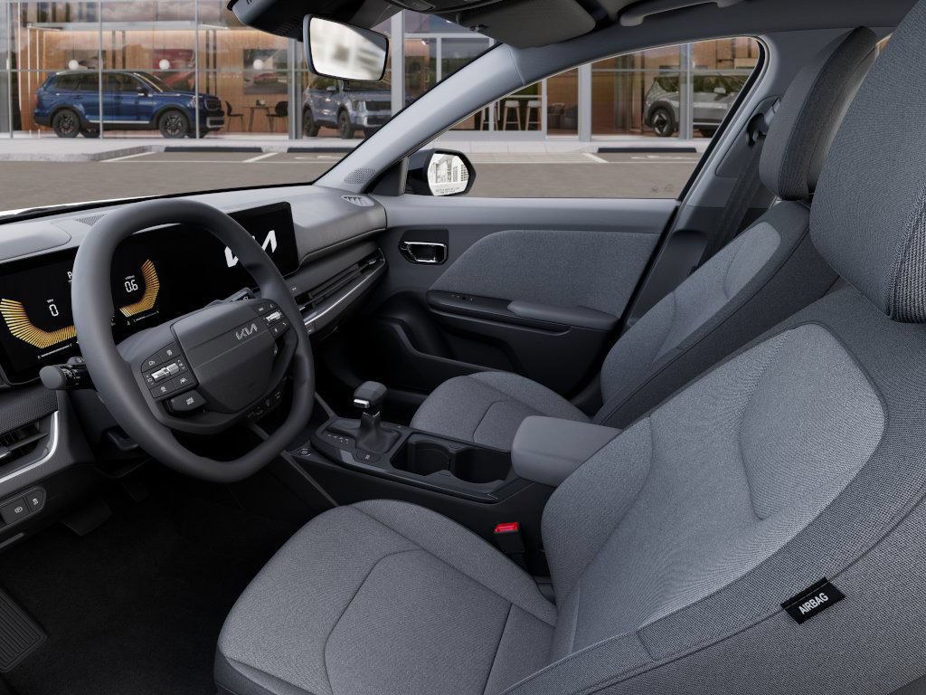 New 2025 Kia K4 LXS image 17