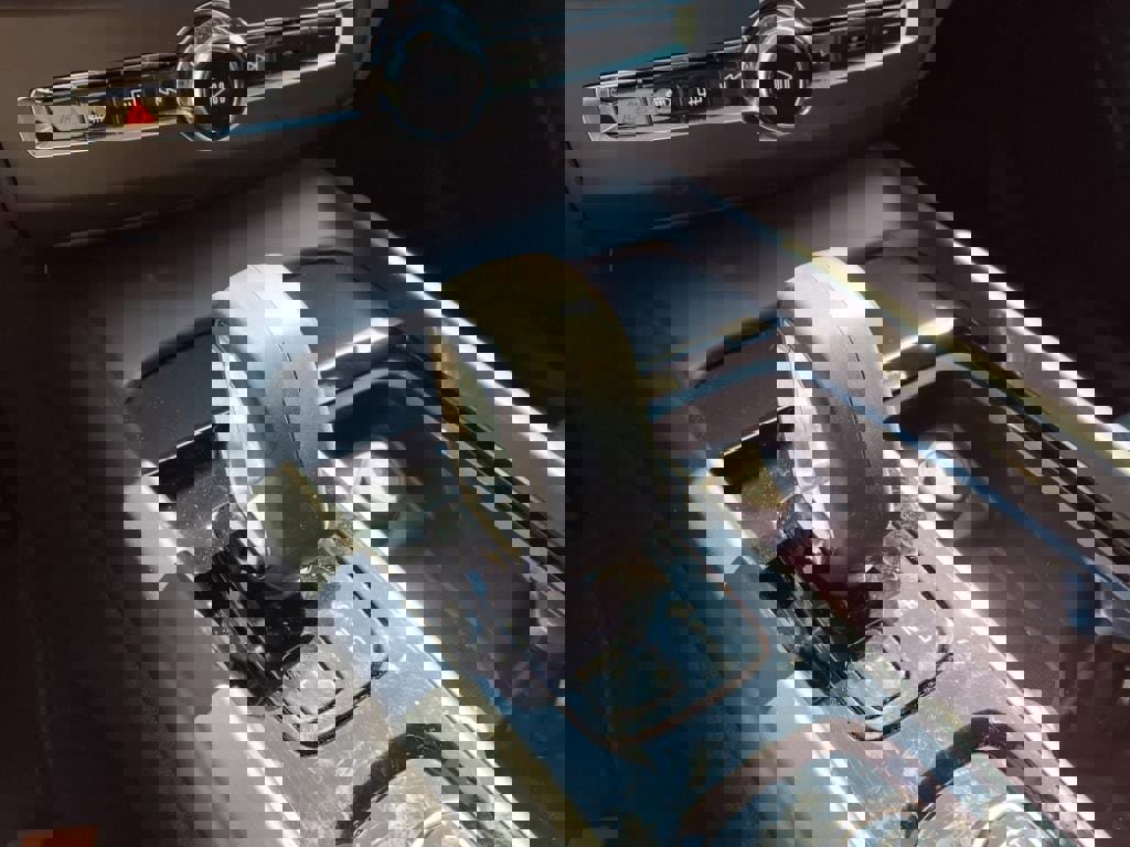 Certified 2023 Volvo XC60 B5 Core image 24