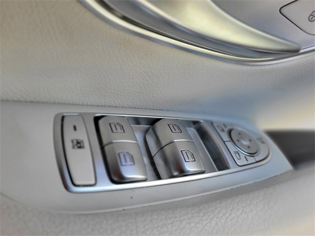 Used 2022 Mercedes-Benz E 350 Sedan image 16