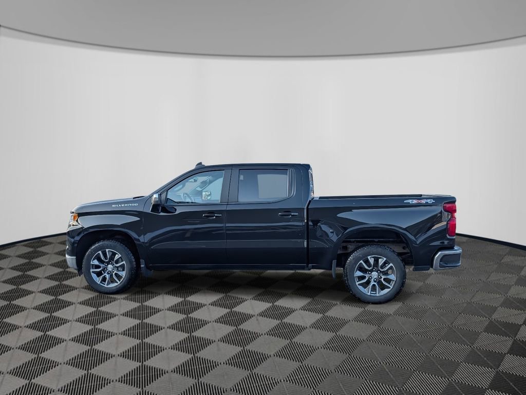 Used 2022 Chevrolet Silverado 1500 LT image 4