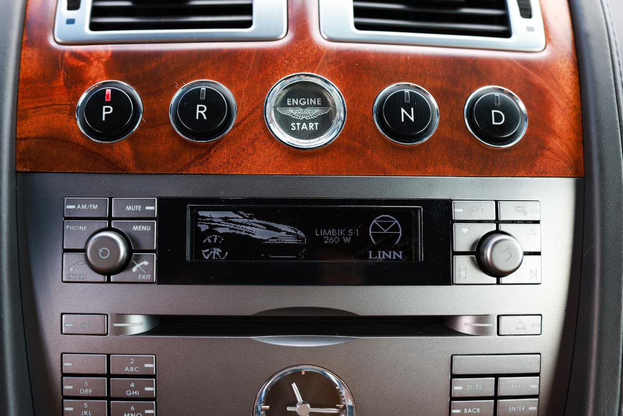 Used 2006 Aston Martin DB9 Volante RWD image 35