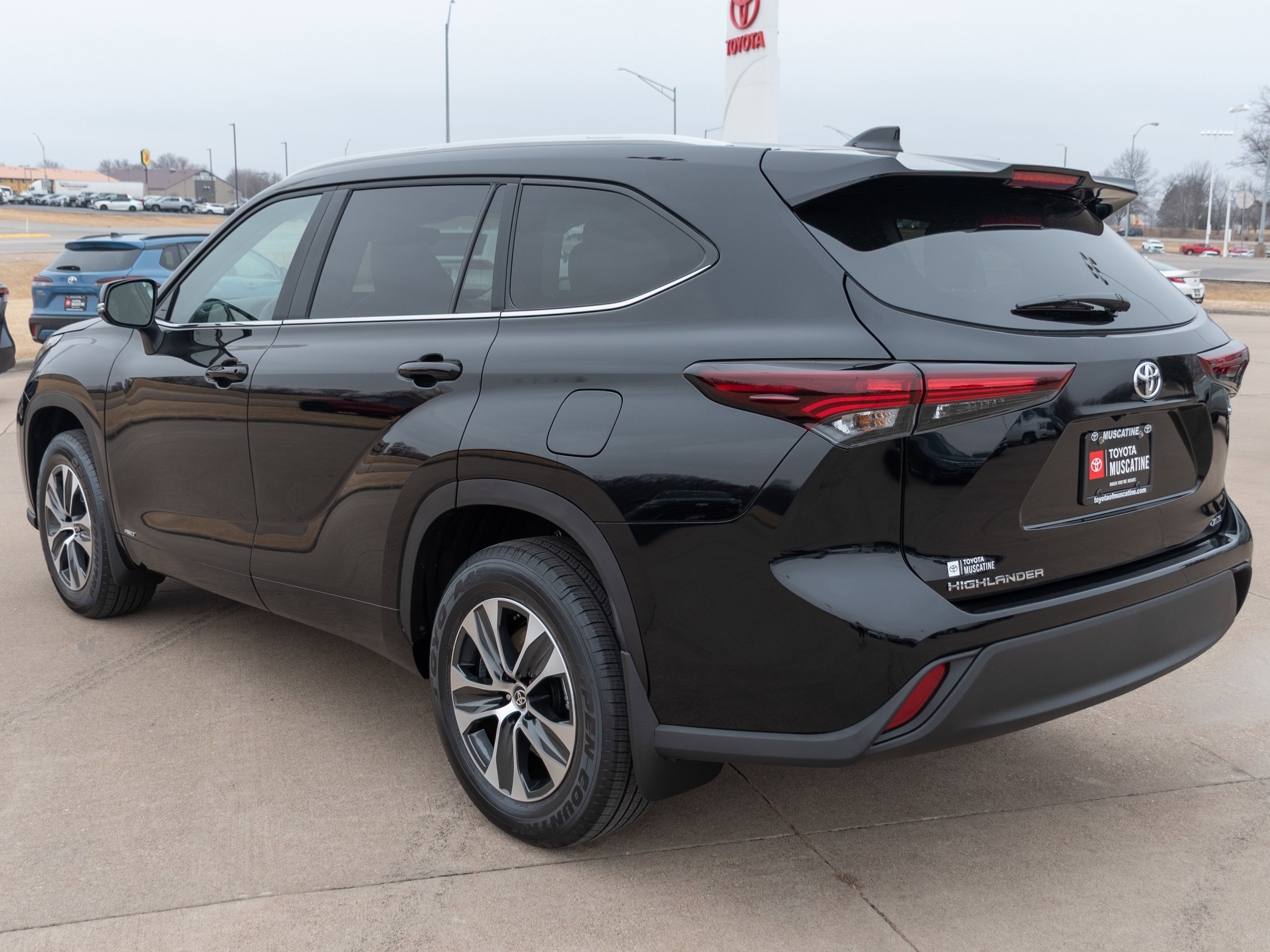 New 2026 Toyota Highlander XLE image 19