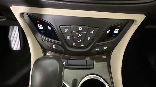 Used 2020 Buick Envision Essence FWD image 23