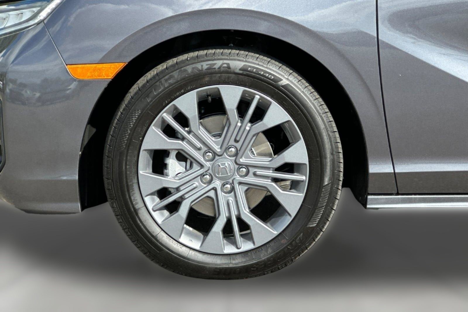 New 2026 Honda Odyssey Touring image 11