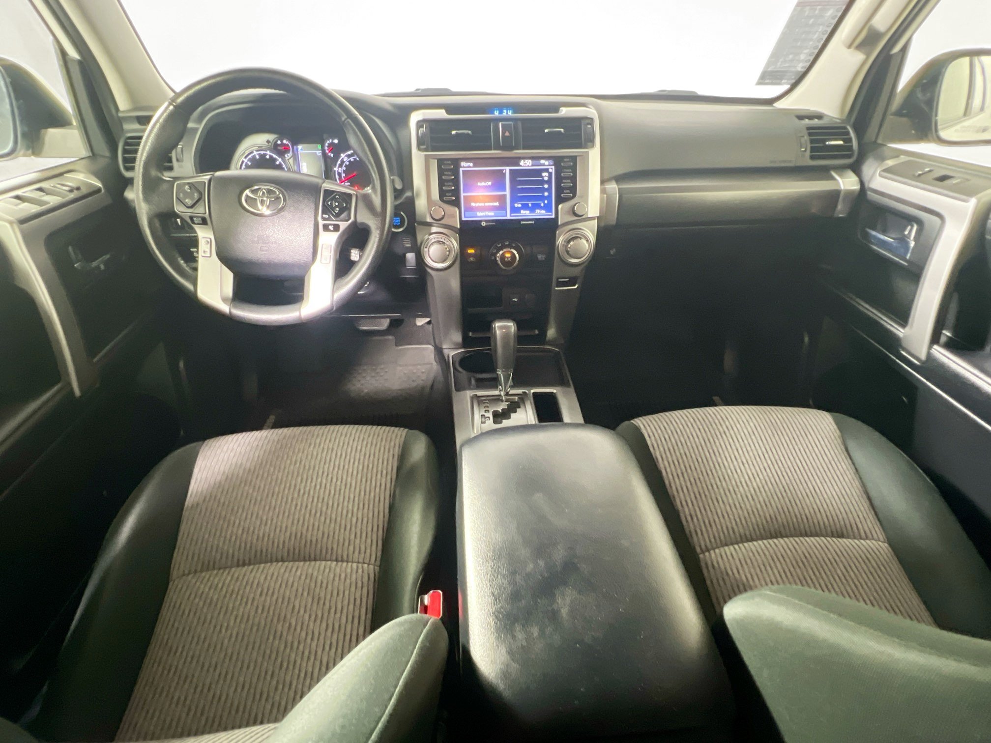 Used 2024 Toyota 4Runner SR5 RWD image 28