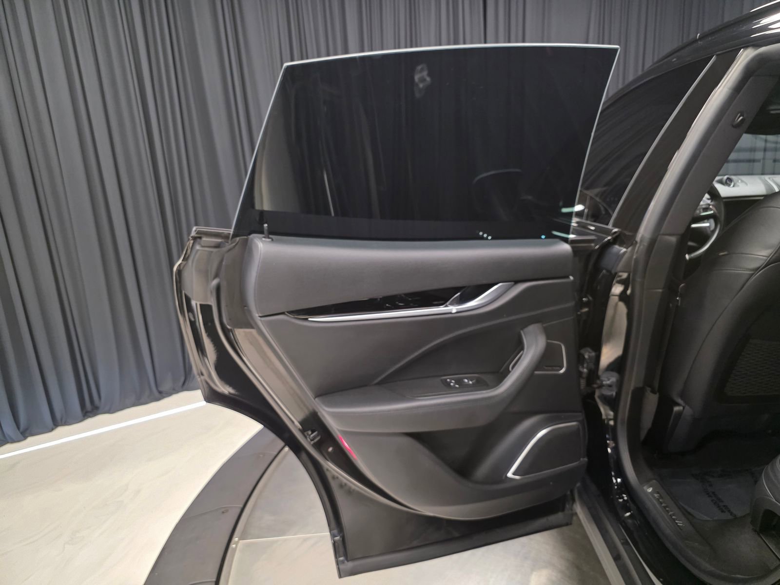 Used 2018 Maserati Levante GranSport AWD/4WD image 29