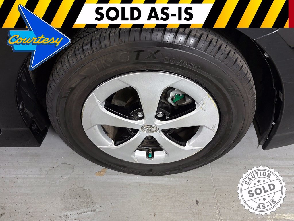 Used 2014 Toyota Prius Two w/ Preferred Accessory Package FWD image 10