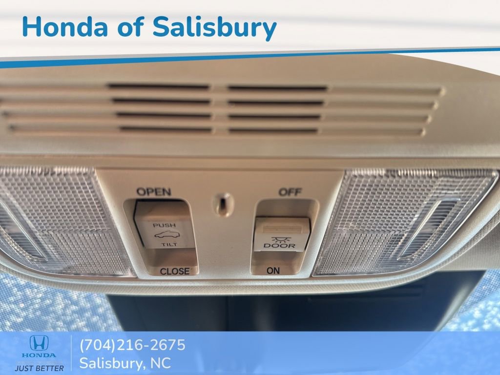 Used 2021 Honda CR-V EX image 16