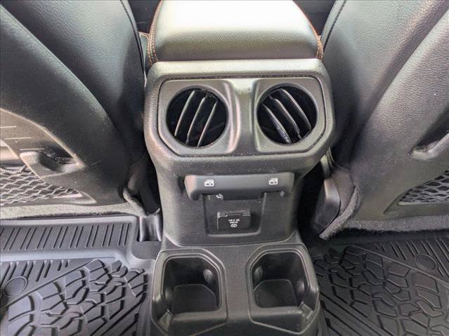 Used 2023 Jeep Gladiator Mojave w/ LED Lighting Group AWD/4WD image 16