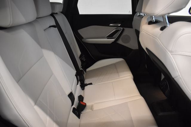 Used 2026 BMW X1 xDrive28i AWD/4WD image 17