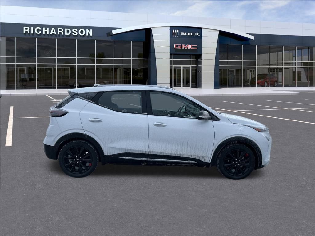 Used 2023 Chevrolet Bolt EUV Premier w/ Sun & Sound Package image 7