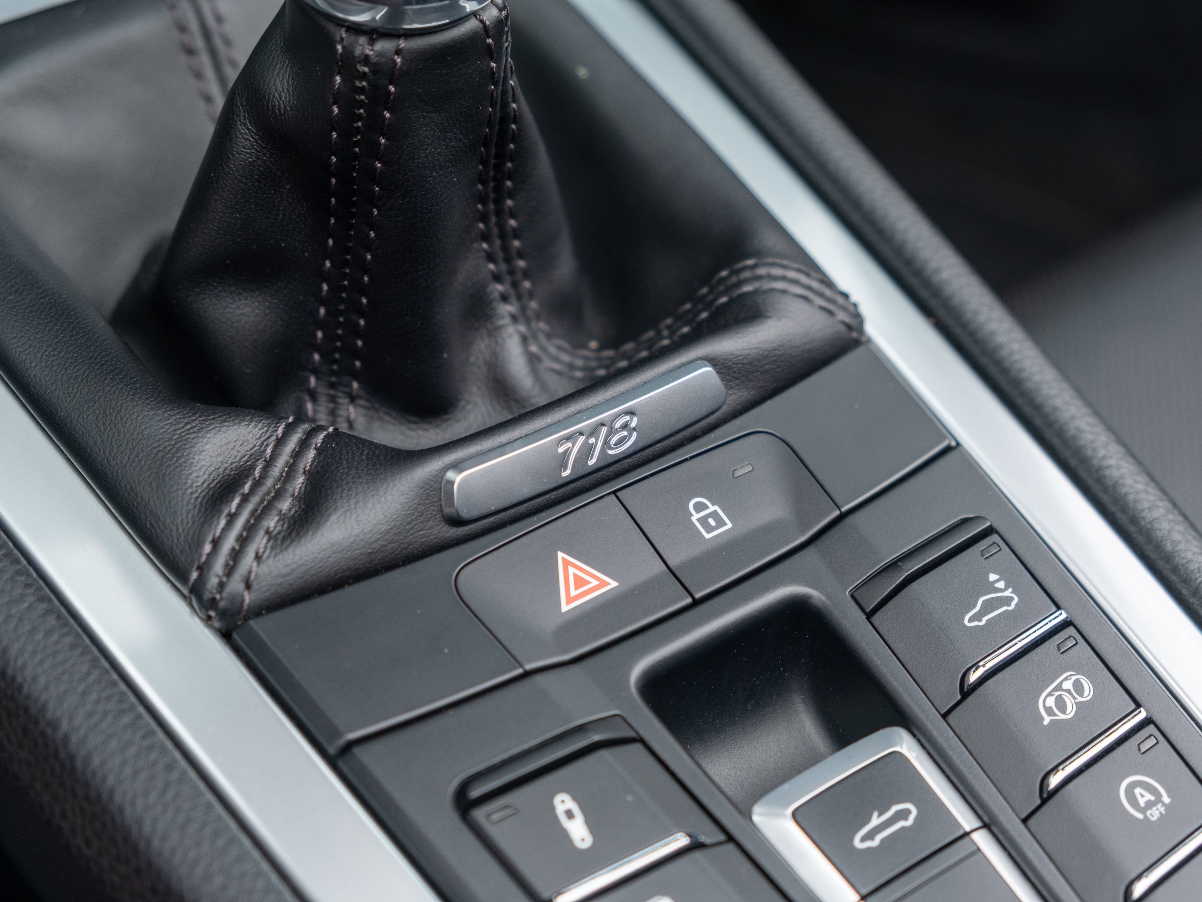 Certified 2020 Porsche 718 Boxster S RWD image 29
