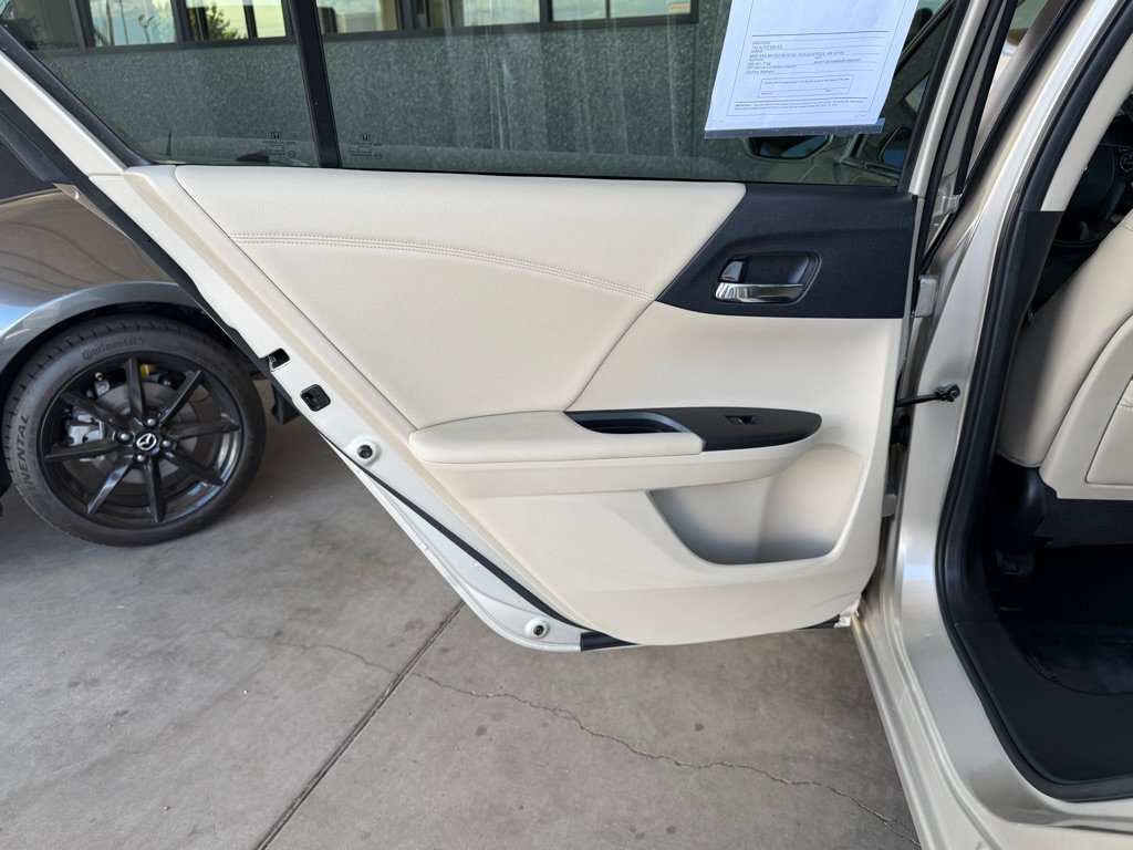 Used 2014 Honda Accord EX-L image 25