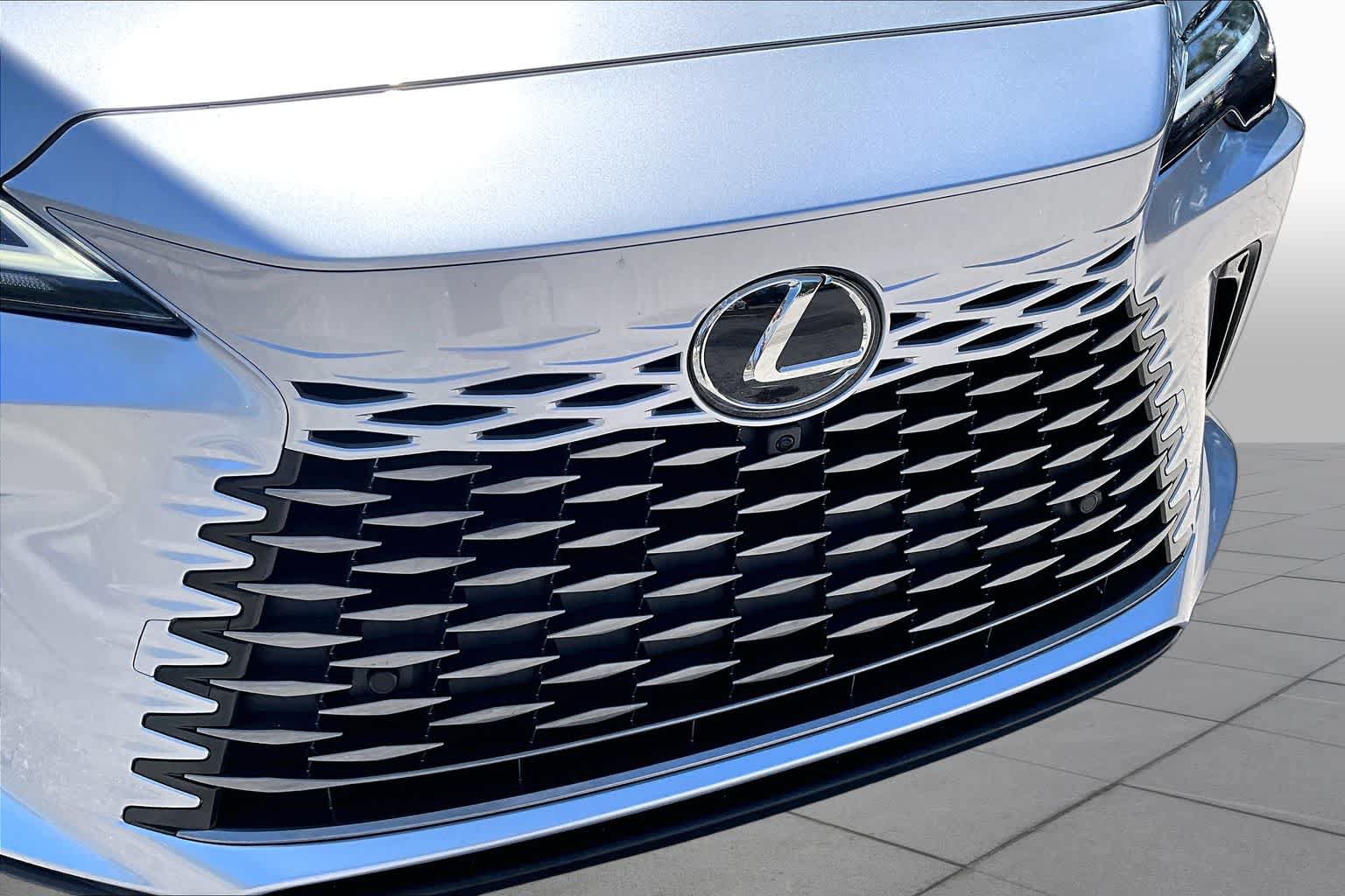 Used 2025 Lexus RX 350 Premium Plus w/ Accessory Package (K3) FWD image 30