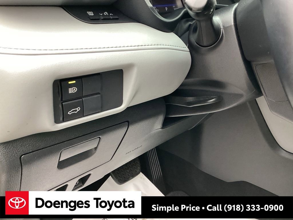 Used 2022 Toyota Highlander XLE image 30