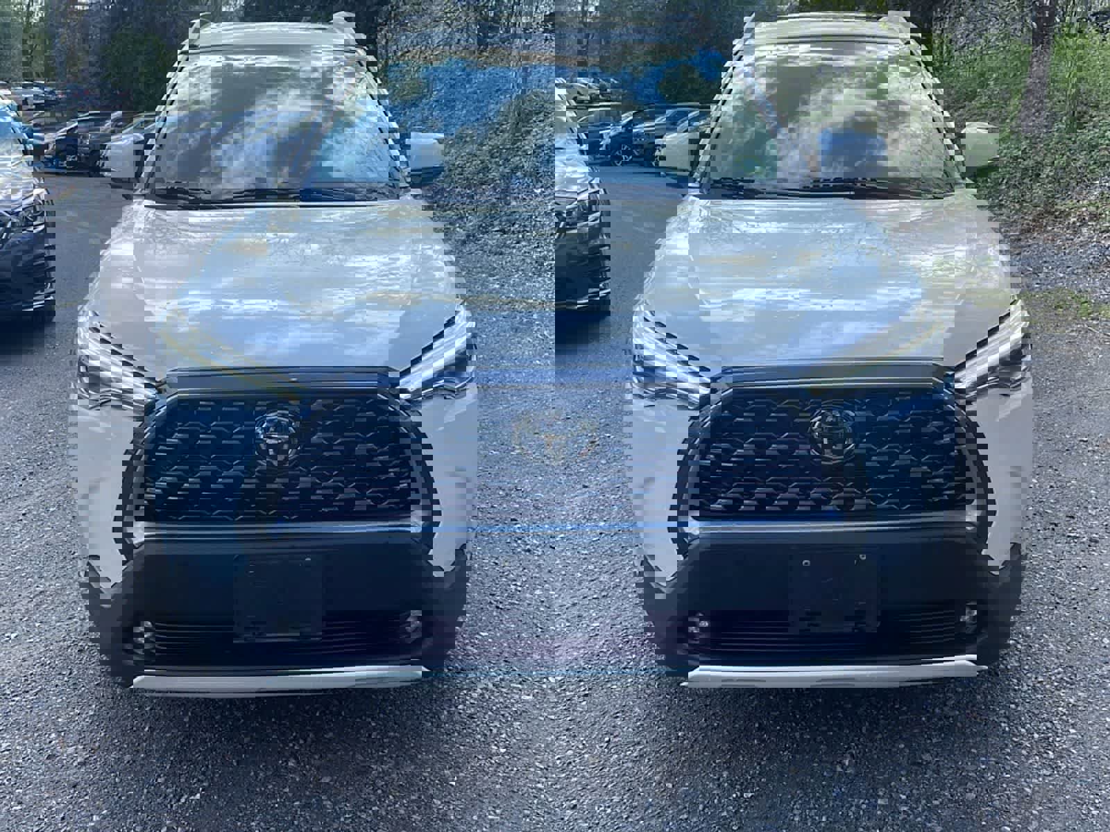 Used 2023 Toyota Corolla Cross XLE w/ Convenience Package image 12