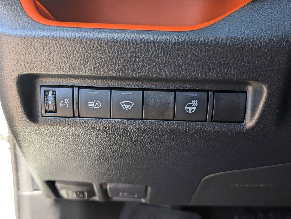 Used 2020 Toyota RAV4 Adventure image 30