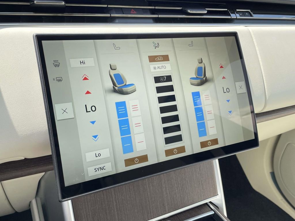 New 2026 Land Rover Range Rover SE AWD/4WD image 30