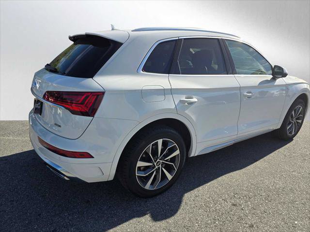 Used 2023 Audi Q5 2.0T Premium Plus w/ Premium Plus Package AWD/4WD image 3