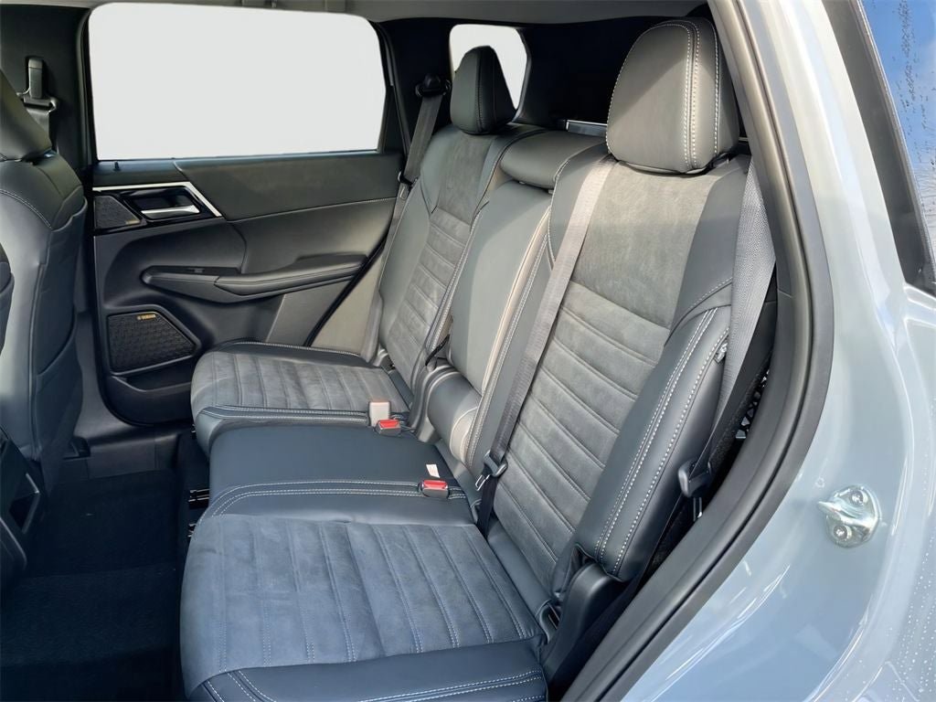 New 2026 Mitsubishi Outlander SE FWD image 27