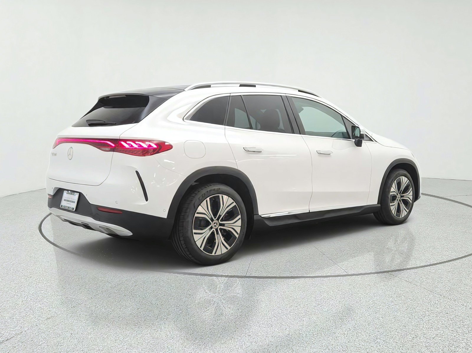 New 2027 Mercedes-Benz EQE 320+ SUV image 5