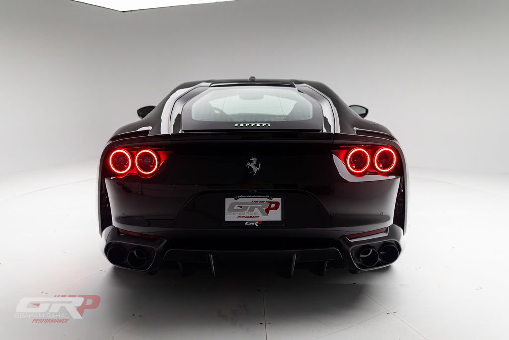 Used 2020 Ferrari 812 Superfast RWD image 4