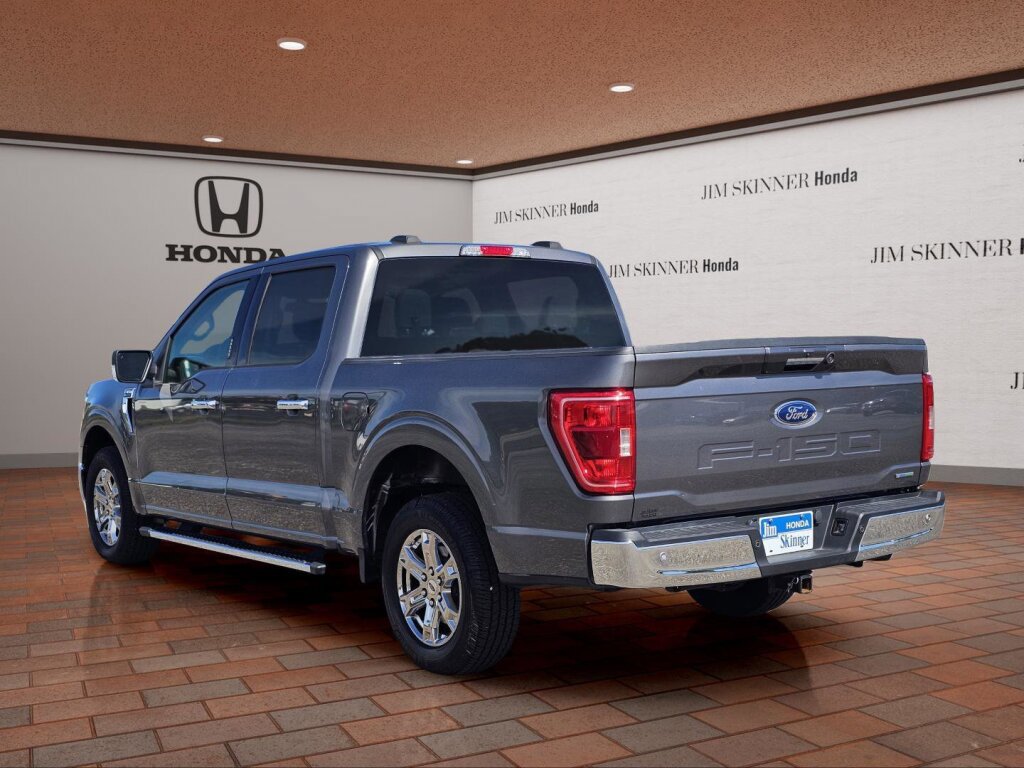Used 2021 Ford F150 XLT w/ Equipment Group 302A High RWD image 13