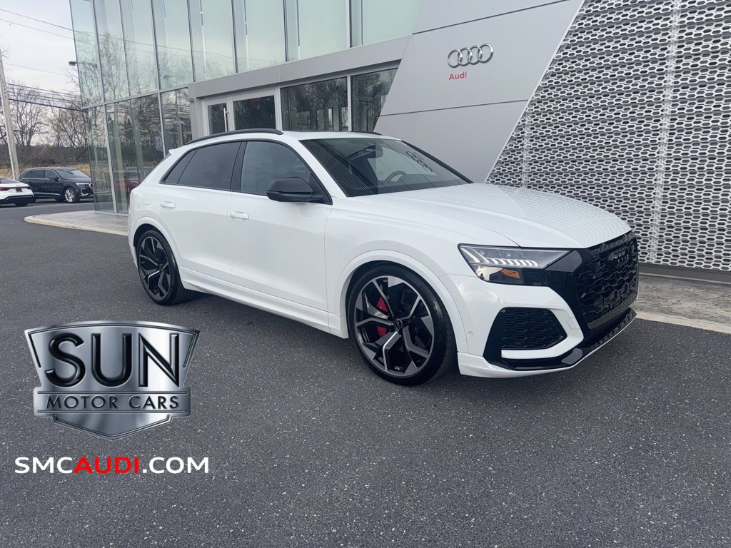 Used 2024 Audi RS Q8 w/ Black Optic Package image 1