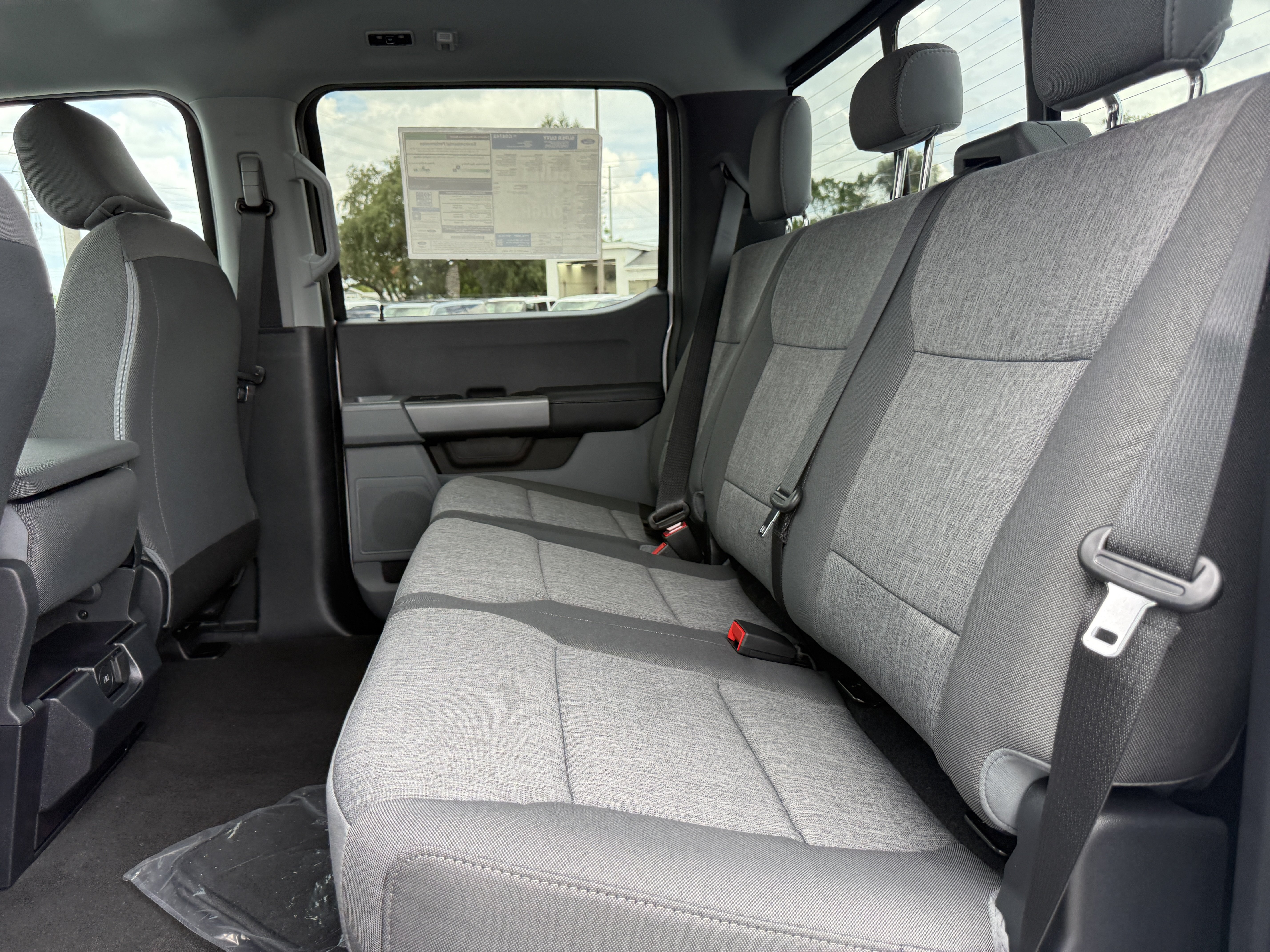 New 2027 Ford F250 XL w/ STX Appearance Package AWD/4WD image 13