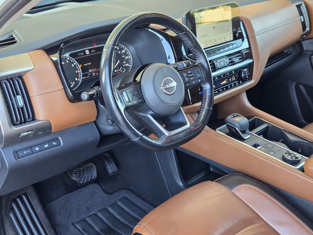 Used 2022 Nissan Pathfinder Platinum w/ Cargo Package image 10