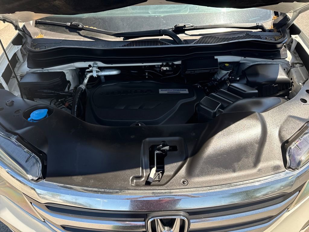 Used 2018 Honda Pilot LX image 11