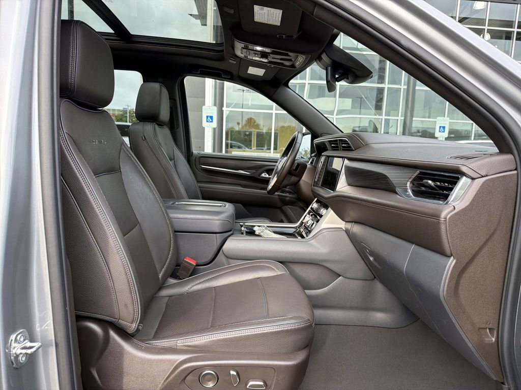 Used 2023 GMC Yukon Denali RWD image 20