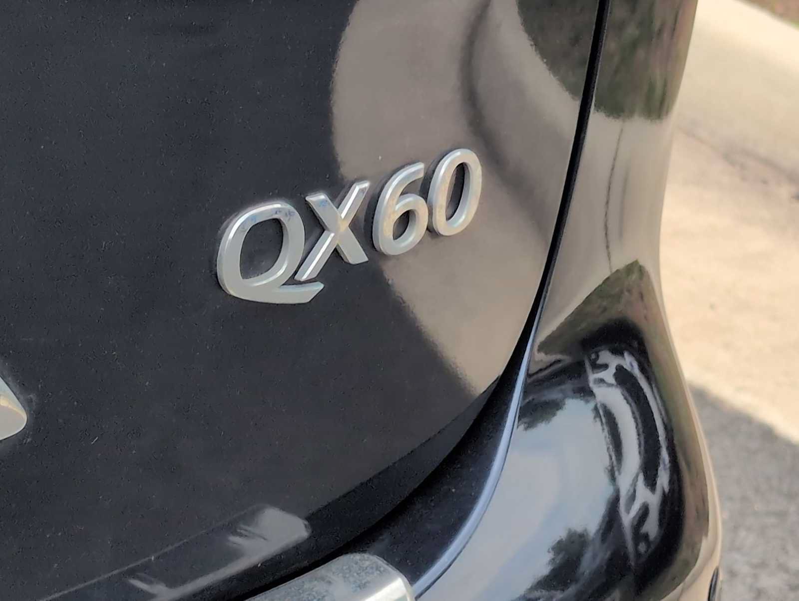 Used 2015 INFINITI QX60 Luxe w/ Premium Plus Package AWD/4WD image 13