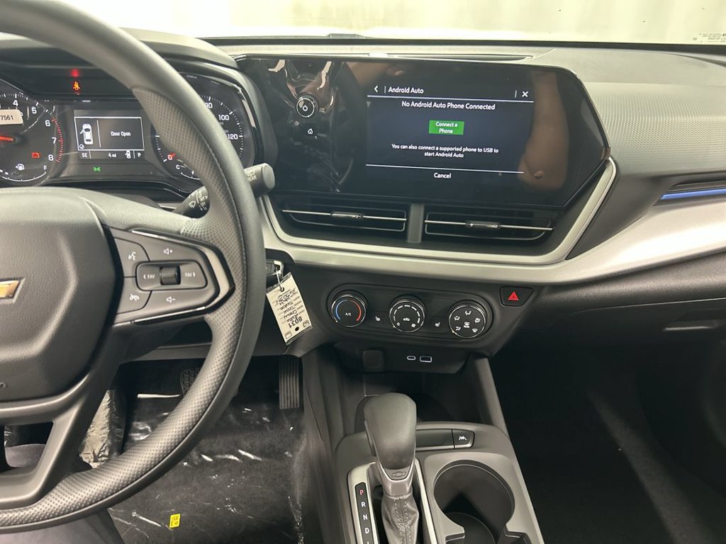 New 2026 Chevrolet Trax LS w/ LS Convenience Package FWD image 18