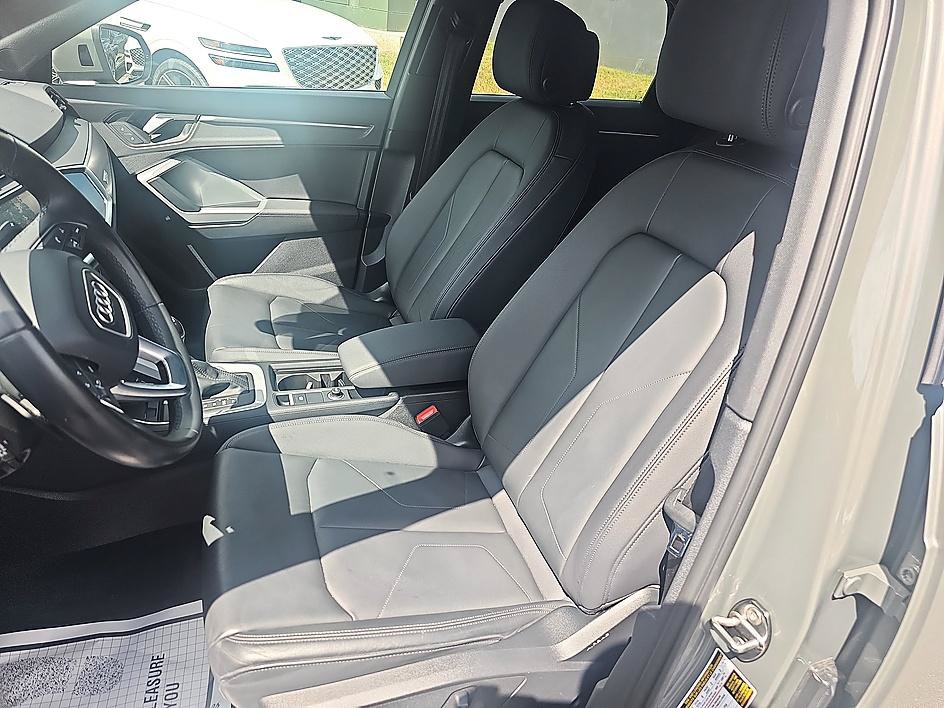 Used 2022 Audi Q3 2.0T Premium Plus AWD/4WD image 17