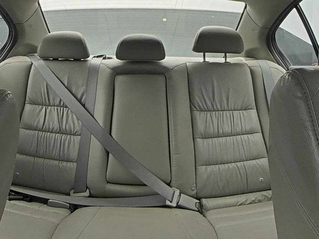 Used 2012 Honda Accord EX-L image 10